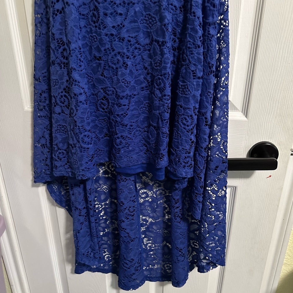 Elegant Off-Shoulder Blue High-Low Lace Dress NO LABEL PTP:19 inches - Picture 2 of 6